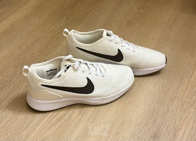 נעלי ריצה Nike