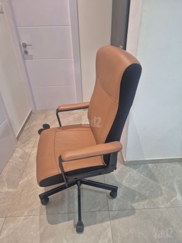 כסא משרדי