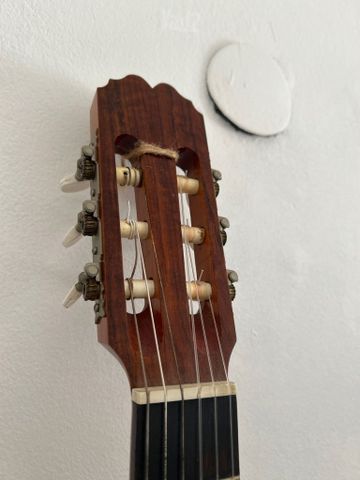 Admira juanita E