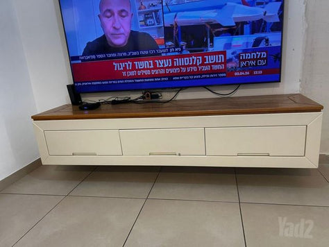 מזנון צף