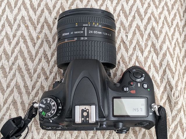 Nikon D610 מקצועית