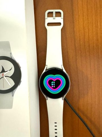 Samsung Galaxy Watch4שעון חכם