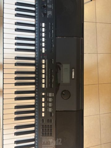 Yamaha PSR-E433
