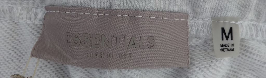 מכנסיים קצרים essentials