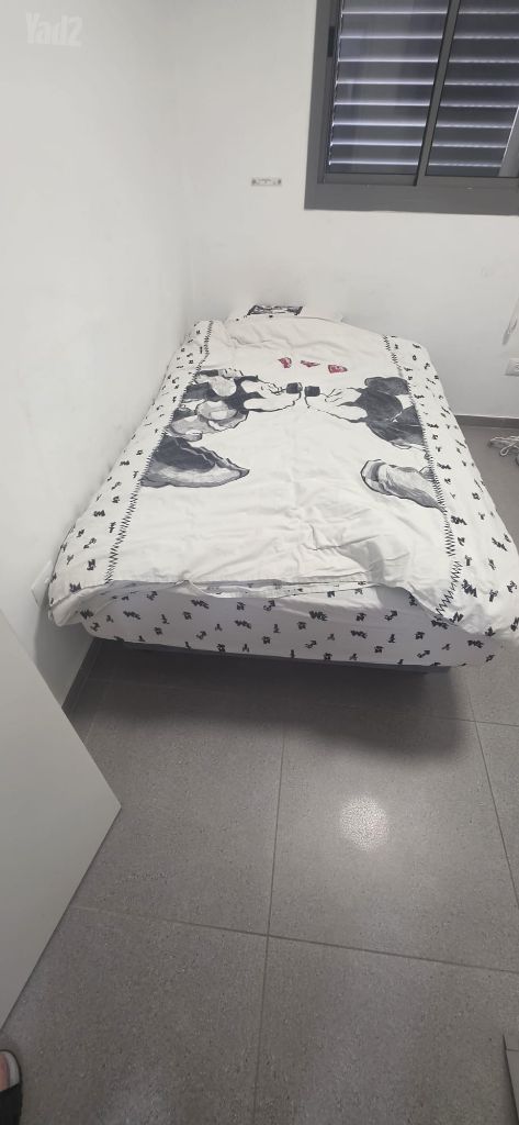 מיטה וחצי