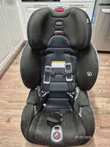 כיסא בטיחות Britax click tight