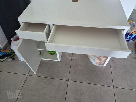 שידת איפור
