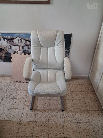 כורסה  תענוג.