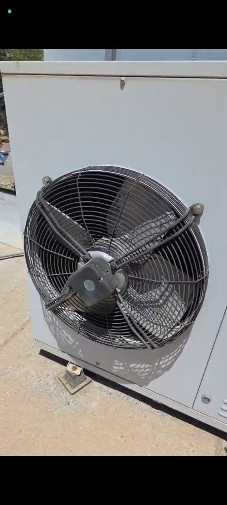 מקרר תצוגה