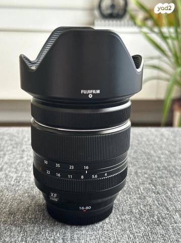 FujiFilm X lens XF 16-80mm