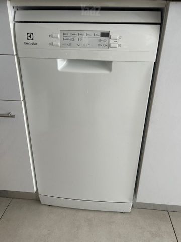 מדיח צר