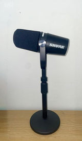 מיקרופון Shure MV7+ USB ו-XLR