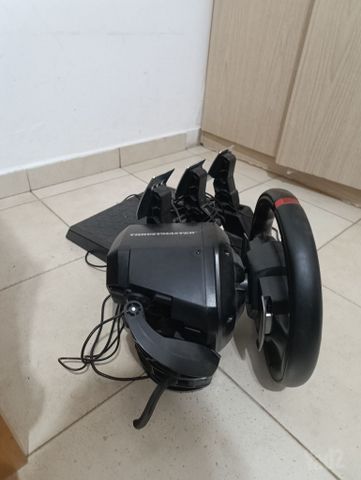 לפלייסטון 5 Thrustmaster T248