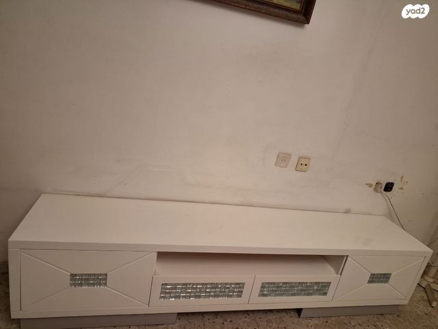 מזנון+שולחן