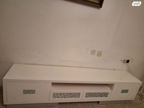 מזנון+שולחן