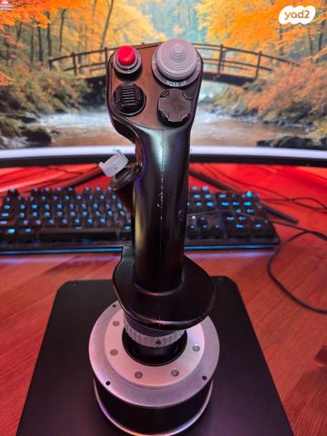 Thrustmaster Warthog ג'ויסטיק