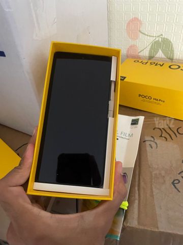 POCO M6