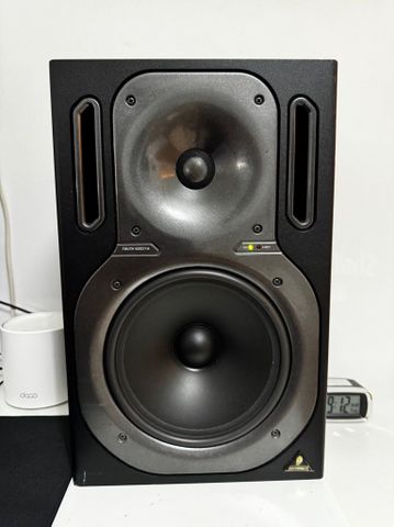 זוג רמקולים Behringer B2031A