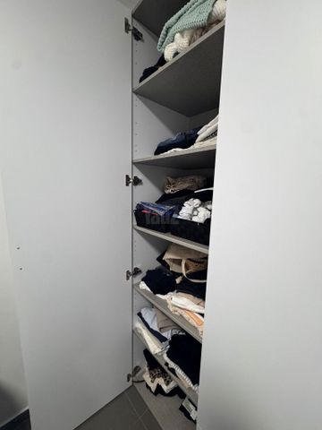 ארון 3 דלתות 1.80