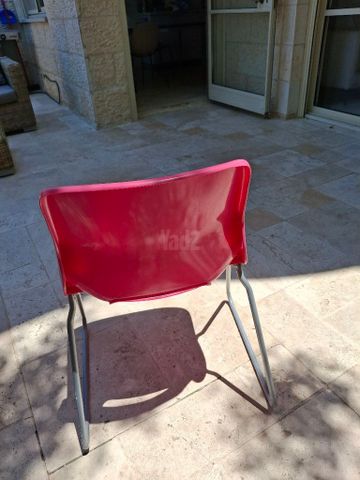 כיסא פלסטיק