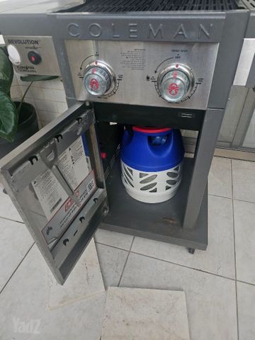 מנגל גז Coleman