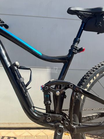 Giant Trance 29