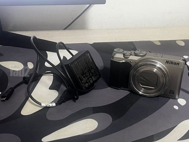 מצלמה Nikon COOLPIX A900