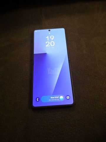Z flip 7  גיגה 256