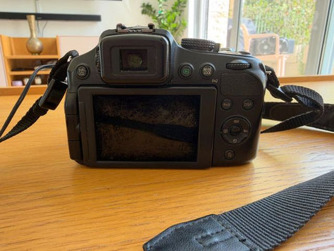 מצלמת Panasonic Lumix DMC-FZ20
