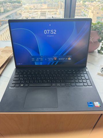 Dell Vostro 15 3530 דור 13