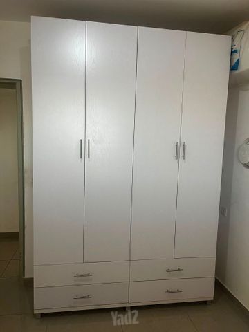 ארונות