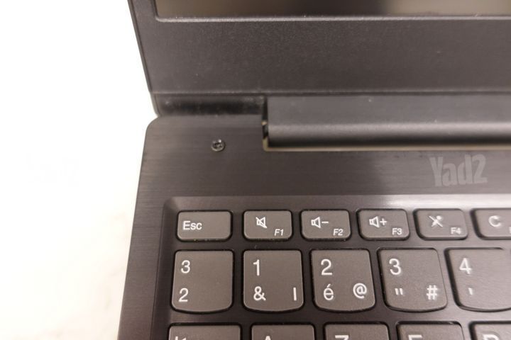 מחשב LENOVO