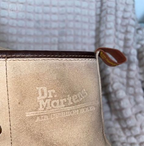 Dr martens ד״ר מרטינס