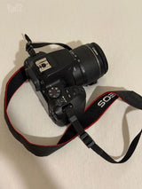 Canon EOS 250D מצלמת