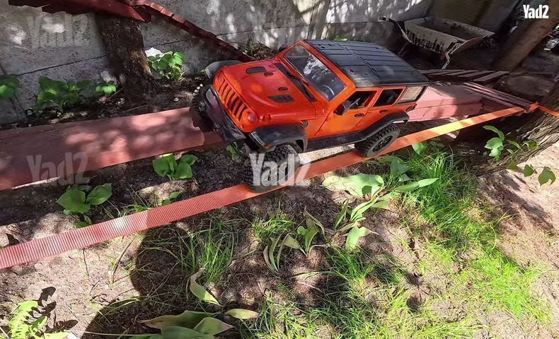 רכב על שלט 4*4 crawler rc