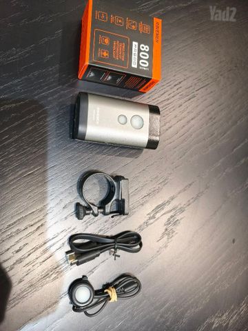פנס RAVEMEN PR800 כמו חדש