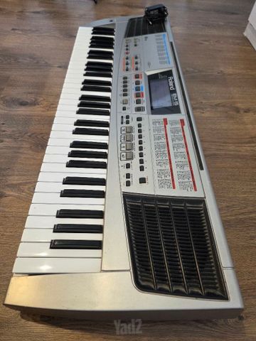 אורגנית Roland EM-15