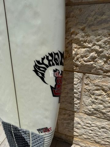גלשן של חברת Lost