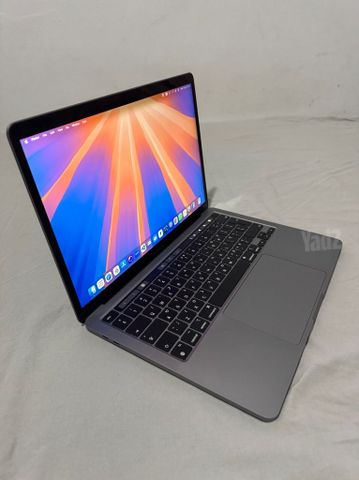 MacBook Pro 13