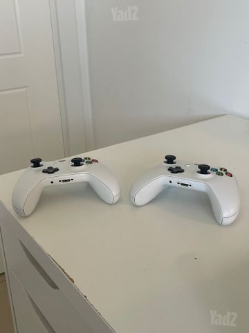 Xbox One S + 2 שלטים