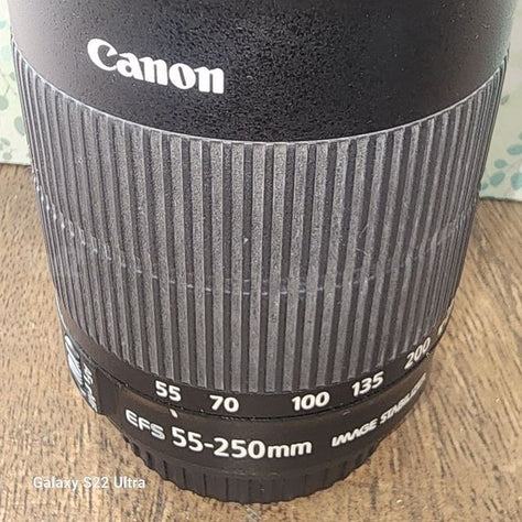 Canon EOS 700d