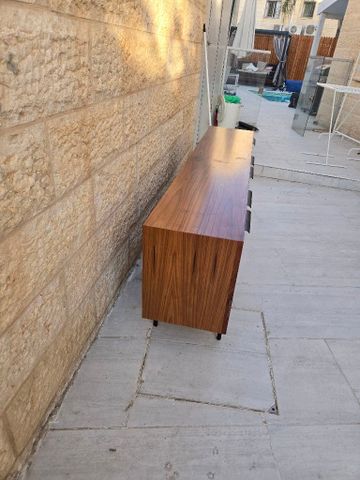 שידת טלויזיה