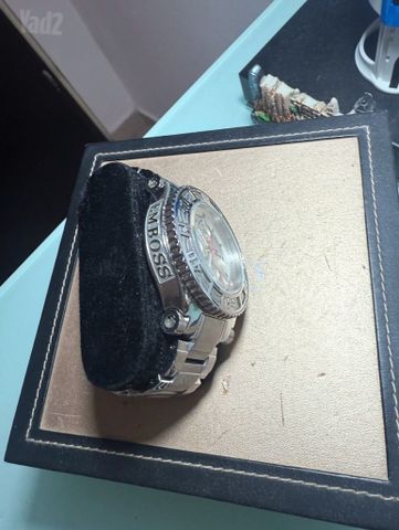 שעון יד EMBOSS