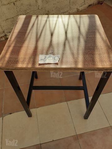 שולחנות