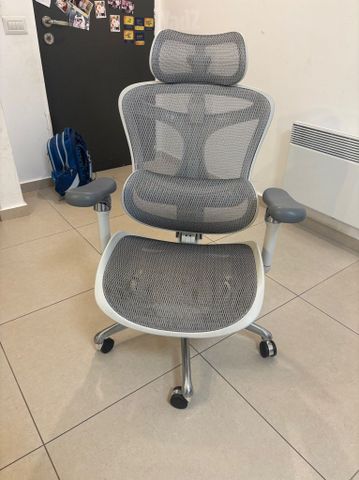 כיסא מנהלים