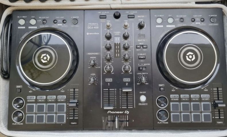 Pioneer DJ DDJ-400 Controller