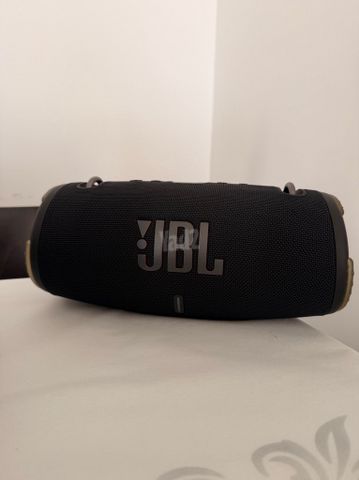 רמקול נייד jbl