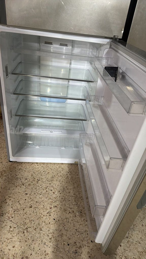 מקרר עם תא הקפאה