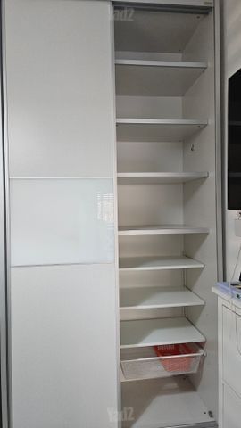 ארון הזזה