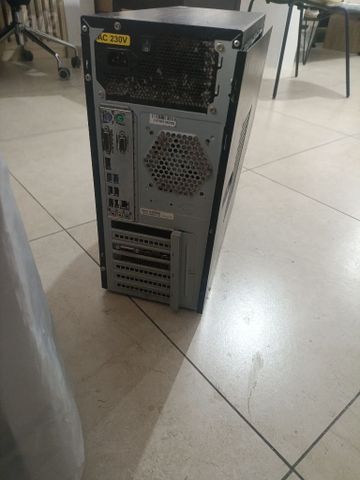 מחשב נייח
